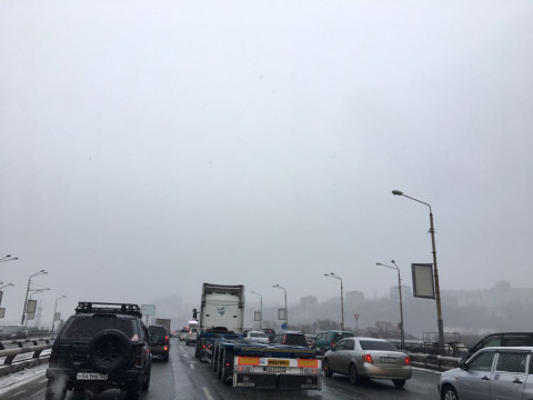 Столица встала в утреннюю пробку