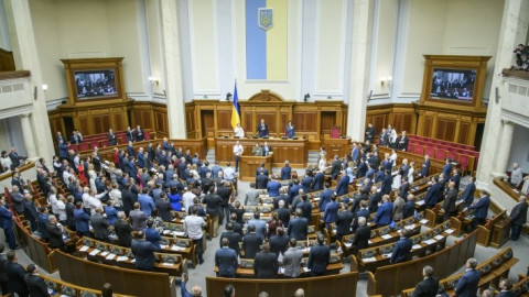 Парламент проигнорировал просьбы Зеленского и закруглился пораньше