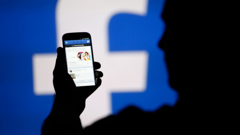 Facebook будет платить своим пользователям