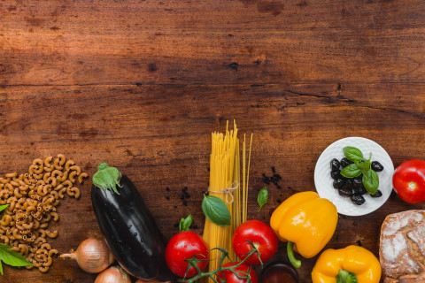 Продукты с истекающим сроком годности отдадут больным