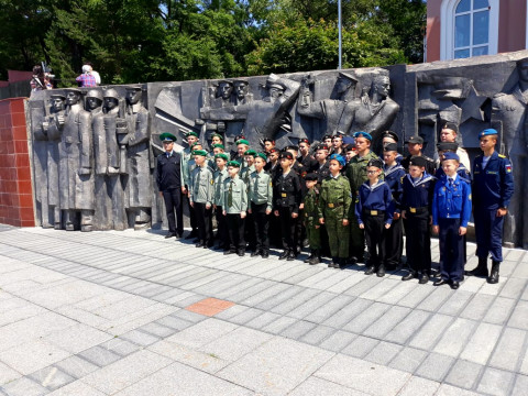 «Свечу памяти» пронесли по городам Приморья