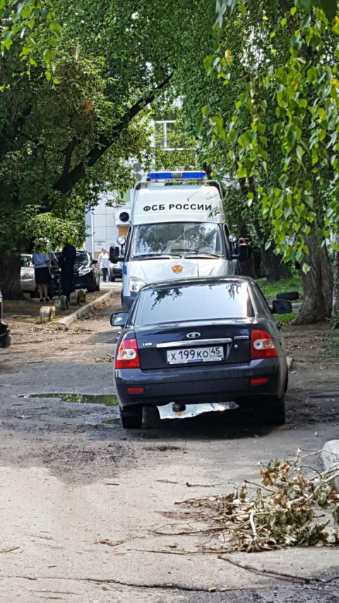 Телефон взорвался в руках ребенка