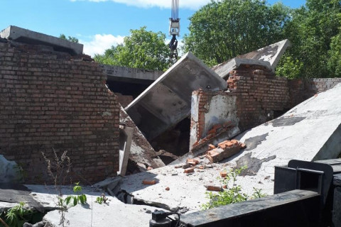 Здание колледжа обрушилось в приморском селе