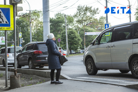 «Труп» мусорившего горожанина повесили на столбе