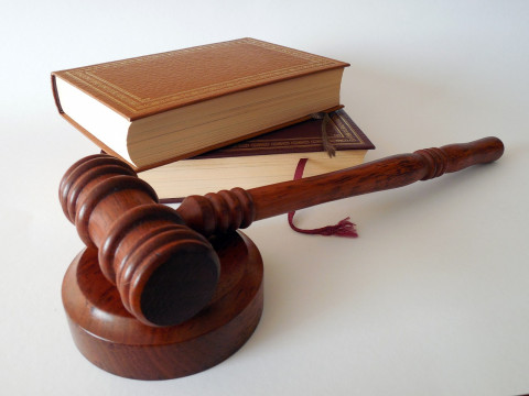 Суд потребовал компенсацию за плохой отзыв