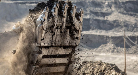 Семья губернатора строит гигантский угольный терминал в ДФО