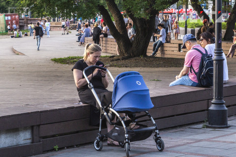 Существенные выплаты получат семьи с третьим ребёнком в Приморье