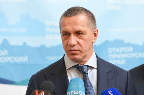 Трутнев разнес в пух и прах дальневосточных чиновников