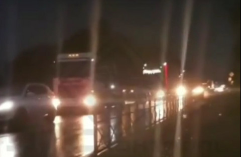 Владивосток встал в пробках, не дожидаясь циклона