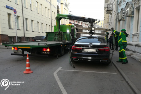 Парковка в столице обошлась мажорам на BMW в полмиллиона