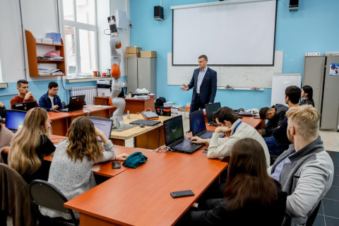 Хабаровские энергетики приняли участие в работе Дальневосточного молодежного бизнес-инкубатора
