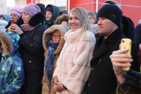 Жители Артема сообща с властями достроили три дома до окончания года