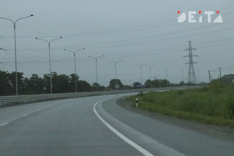 Дальнобойщик сказал, что делать, если на вас летит «встречка»