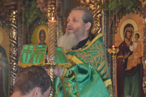 Храм Живоначальной Троицы и Фонд «Восточный Порт» празднуют Рождество вместе с жителями Врангеля
