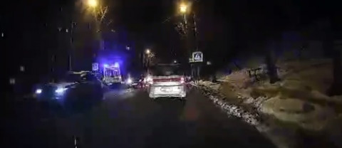 Таксист сбил женщину с ребенком на пешеходном переходе