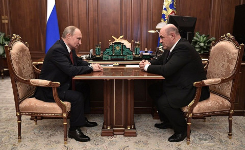 Партия власти одобрила кандидата Путина