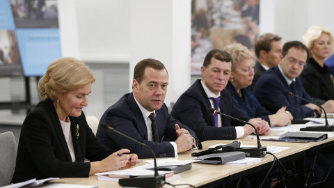 «Единая Россия» назвала трех министров из «черного списка»