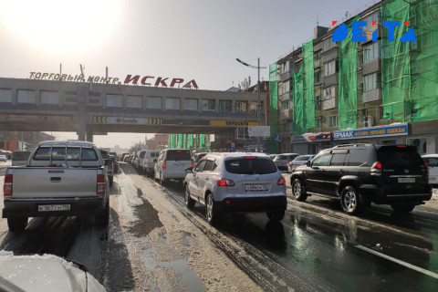 «Не заплатишь - не поедешь»:  автолюбители боятся новых штрафов от  премьера