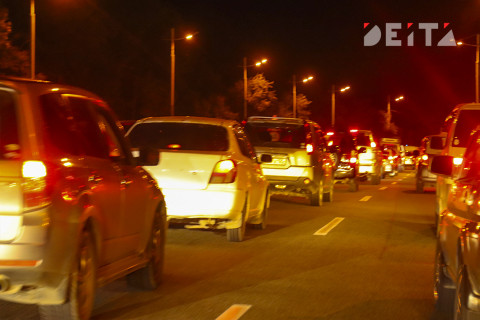 Юрист сказал, кто будет виноват в ДТП в узком дворе