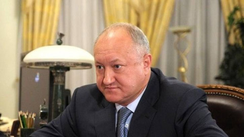 Фейсбук камчатского губернатора Илюхина напоминает о путинском "крабе на галерах"