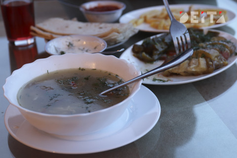 Госдума поддержала Яровую и закон о школьном питании