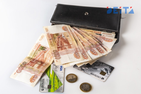 С россиян стали собирать больше налогов