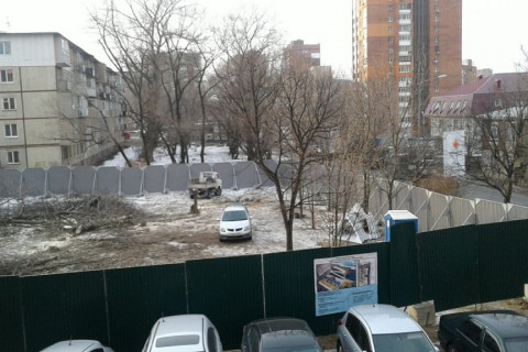 Замаскировавшиеся под чиновников люди пристают к владивостокцам
