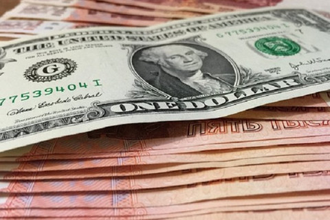 Доллар может подорожать к рублю ещё на 30%