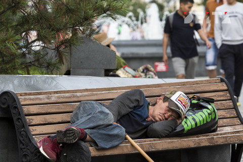 Продовольствие для бездомных купят в столице