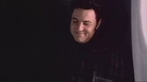 Он оглянулся посмотреть: Максим Леонидов задержан за нарушение режима самоизоляции