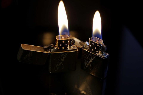 Врач рассказал, как курильщики переносят коронавирус