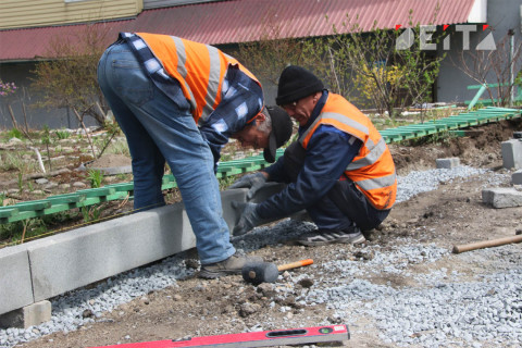 Россиян предложили отправлять на общественные работы