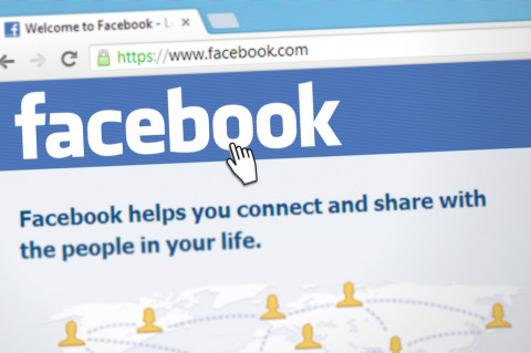Споры насчет публикаций в Facebook будет разрешать специальный совет