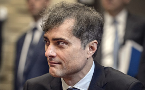 Сурков предсказал саморазрушение российской системы