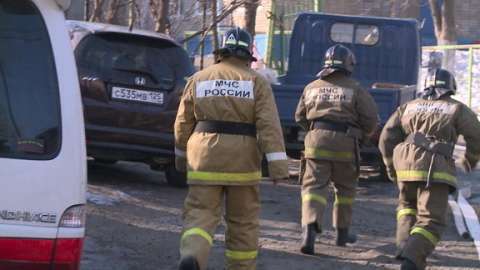 20 человек спасено на пожаре во Владивостоке