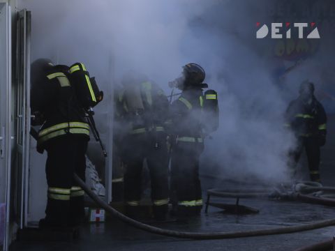 Пять человек спасли на пожаре в Большом Камне