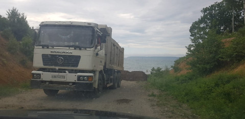 Некоторые автомобили заставят платить за плохие дороги