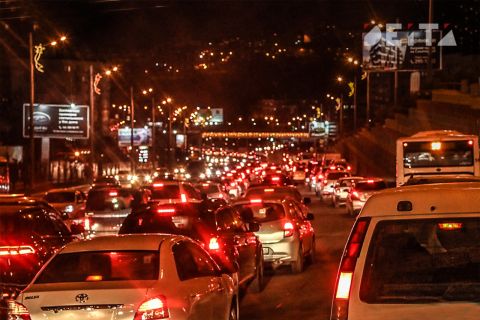 Подготовка к новой схеме дорожного движения на магистральном перекрёстке началась во Владивостоке