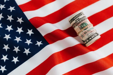 США пригрозили всем банкам мира за сотрудничество с Москвой