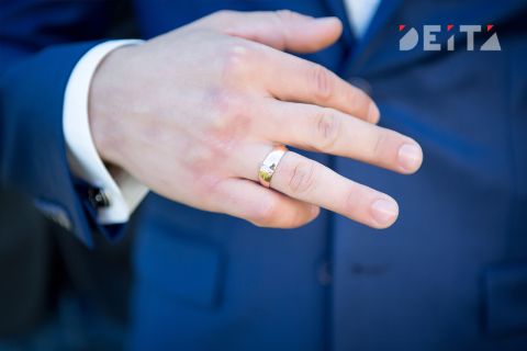 Юбилярам супружеской жизни собираются выплатить премии