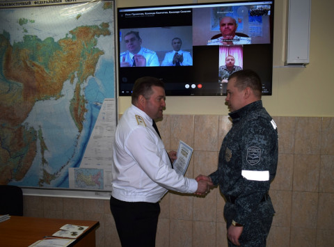 Лучших работников военизированной структуры наградили на Дальнем Востоке