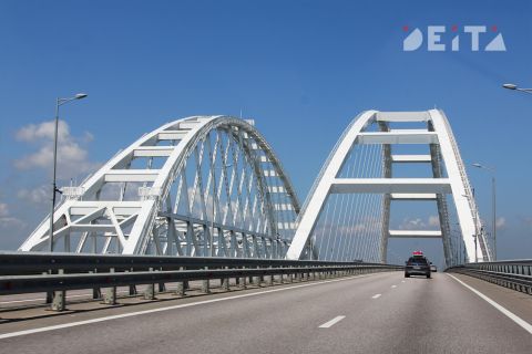Арестович заявил о невозможности разбомбить Крымский мост