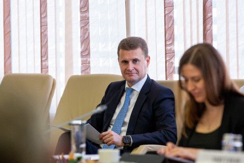 Производства нет, но вы держитесь: Чекунков вспомнил о проблемах ДФО