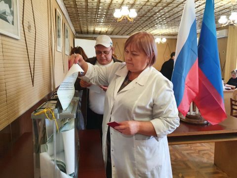 Республики Донбасса и освобожденная часть Украины голосуют за путь в Россию