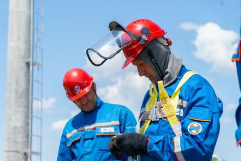 Два десятилетия надежности: Дальневосточная распределительная сетевая компания отмечает юбилей