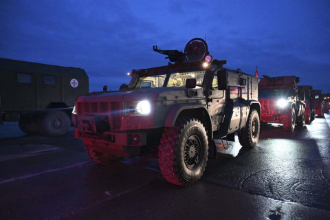 Военная техника стягивается в Москву