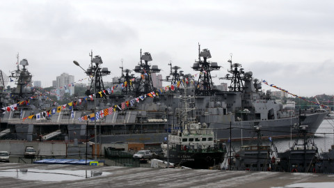 Колокольный звон, гул кораблей и сигнал автобусов: Приморье присоединилось к акции «Весть Победы»