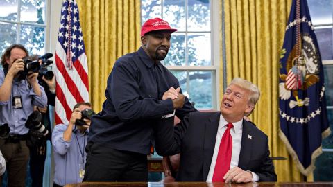 Собравшийся в президенты США рэпер Канье Уэст попросил Трампа быть его замом