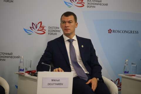 Куаркодный подарок решил сделать хабаровчанам Дегтярёв