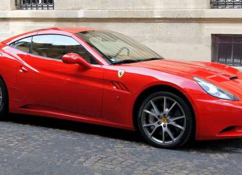 Автолюбителям пообещали еще полгода дефицита машин